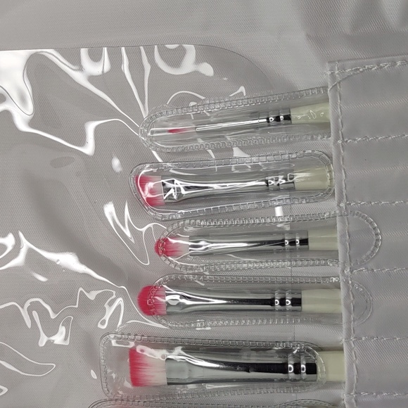 NIB MICA Beauty Cosmetics Deluxe Brush Set - Picture 3 of 4